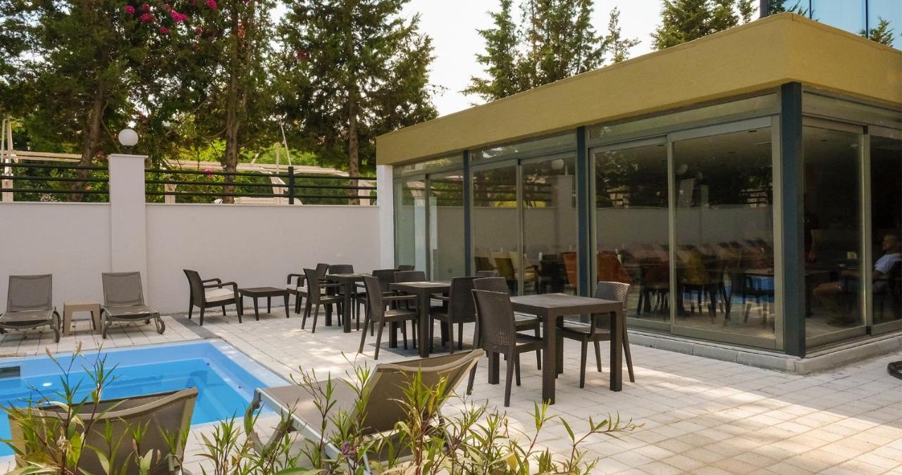 Iberis Hotel Lara Altinkum  Bagian luar foto